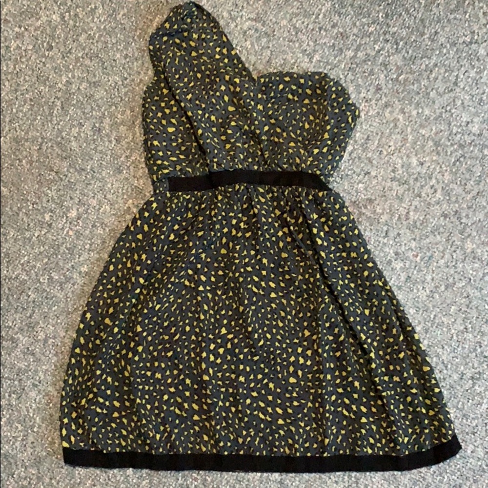 One shoulder dress